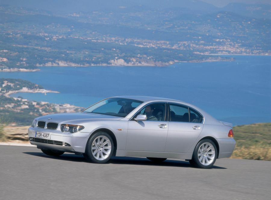  BMW 7-Series 2002 года  (фото 24 из 79)